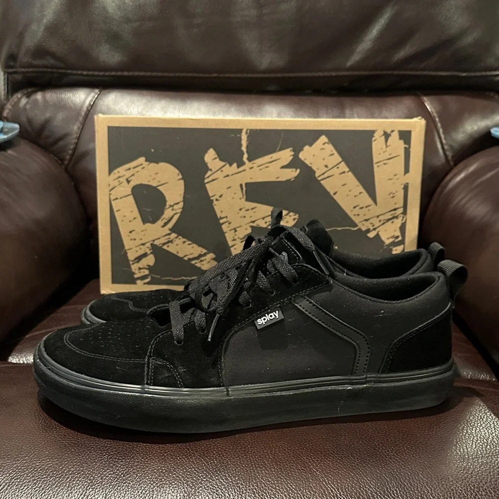 Black Men's Shoes - Picture 1 of 10